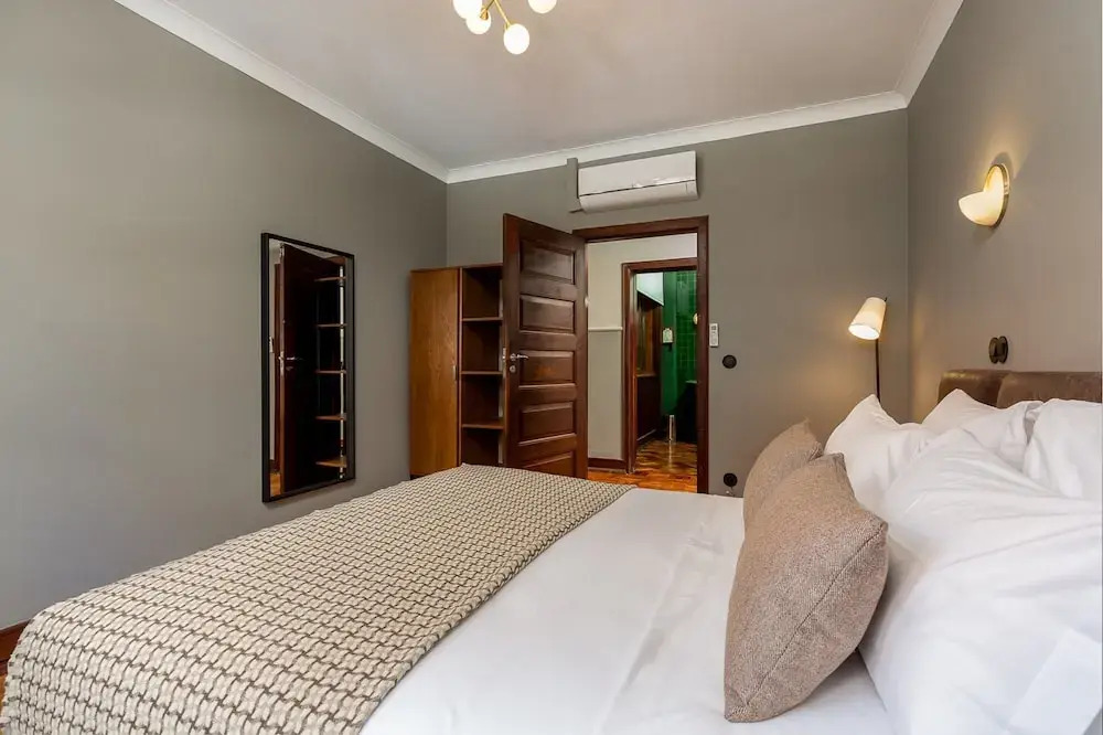 Spacious Family Apartment in Porto