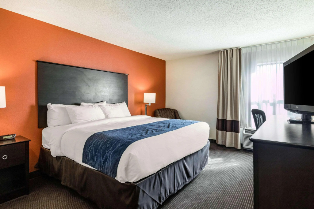 AmericInn Kalamazoo