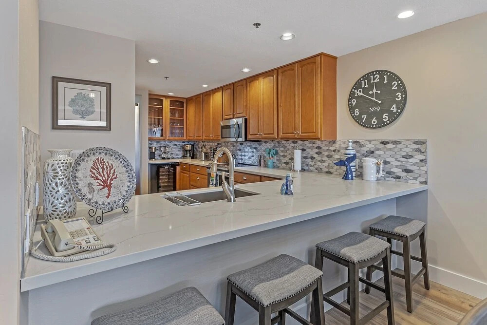 Sands Of Kahana Ph 381 3bd/3ba Of 3 Bedroom Condo by RedAwning