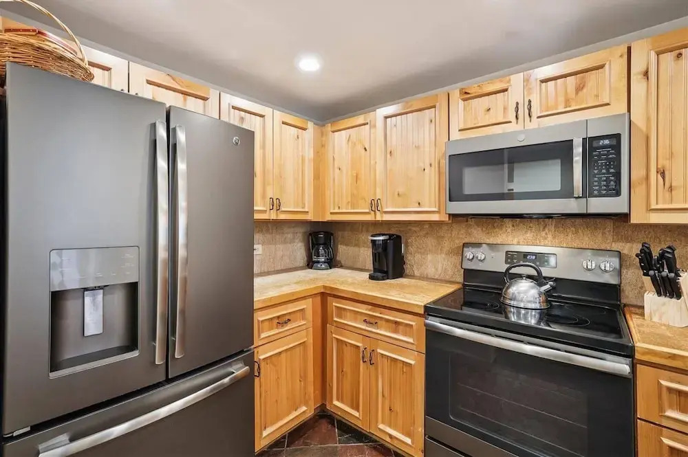 Village At Breckenridge - 2 Bedroom Ski Inski Out Condo
