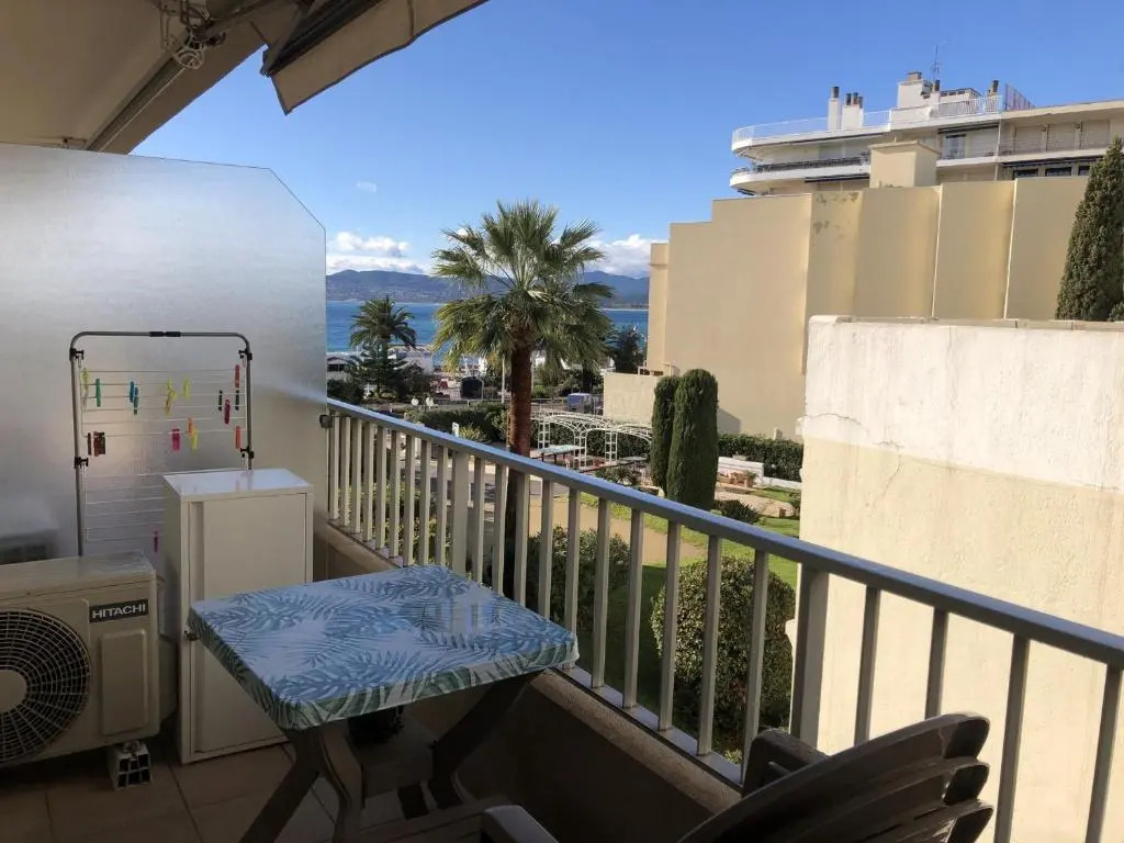 Appartement Saint-Raphaël, 1 pièce, 3 personnes - FR-1-466A-22