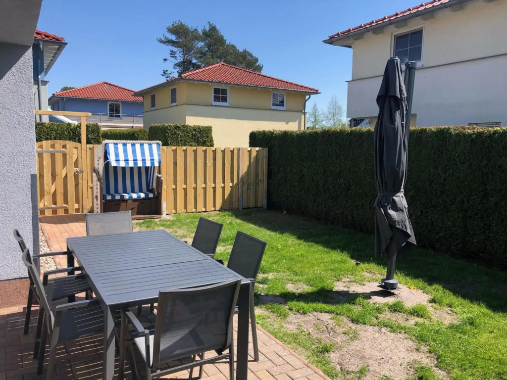 Am Bahndamm _Haus Meerblick_
