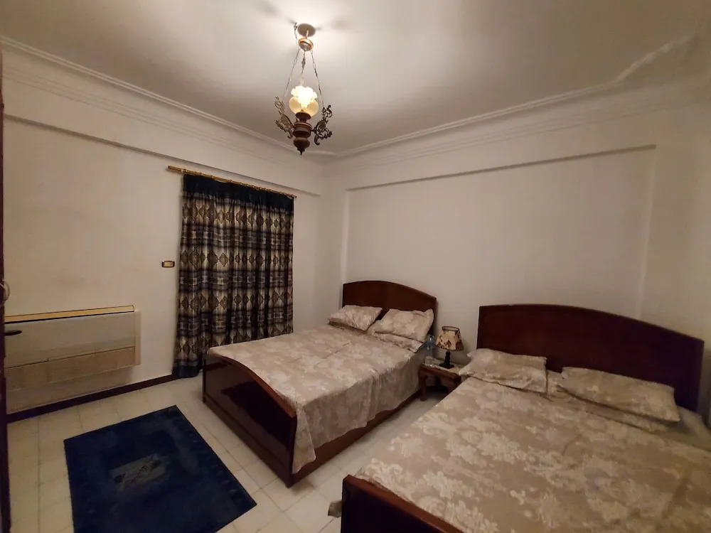 Salem Apartment