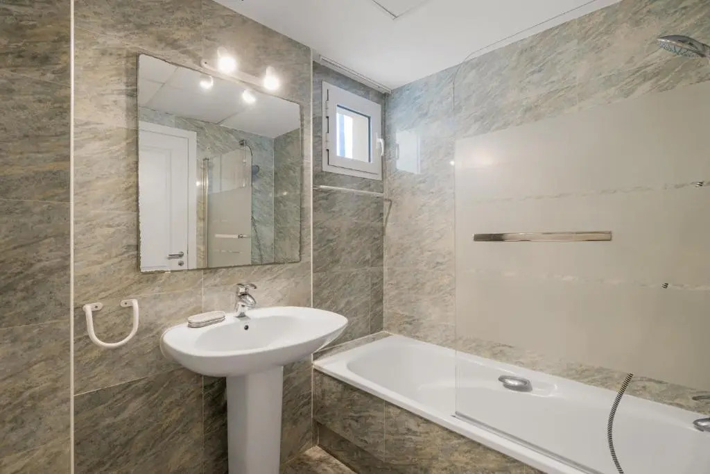 Spacious 3 bedrooms apartment at LAS BRISAS