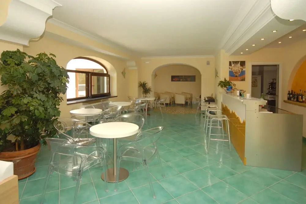 Ischia, With a Breathtaking View, in the Bay of Citara for 7 Persons