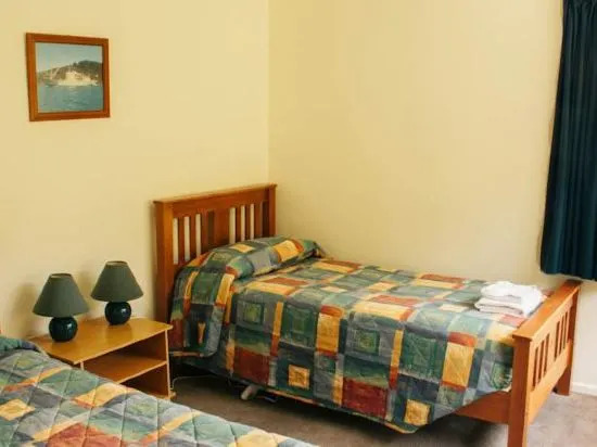 The Bay Motel