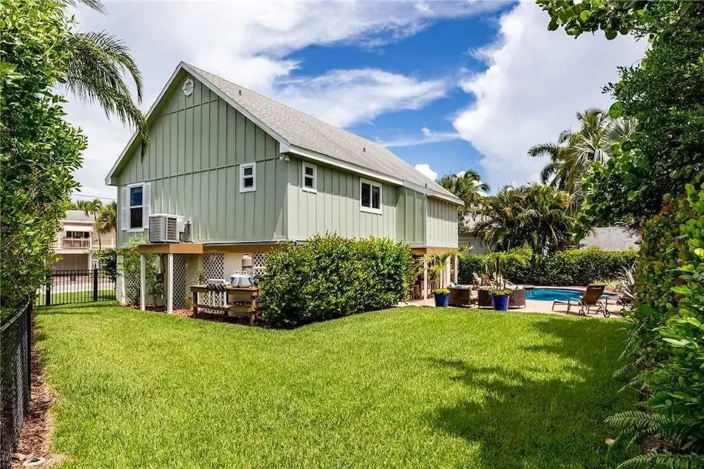 Miramar 124 Upper Unit - Two Bedroom Home