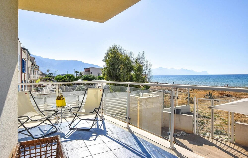 Beautiful Apartment in Alcamo With Wifi and 2 Bedrooms