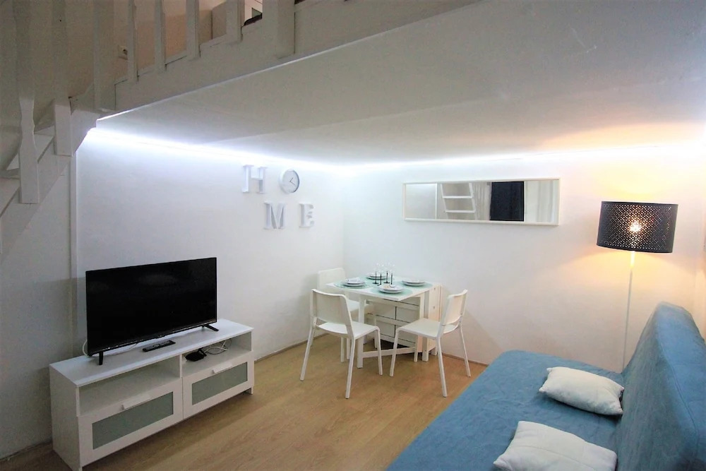 Budapest Easy Flat Opera