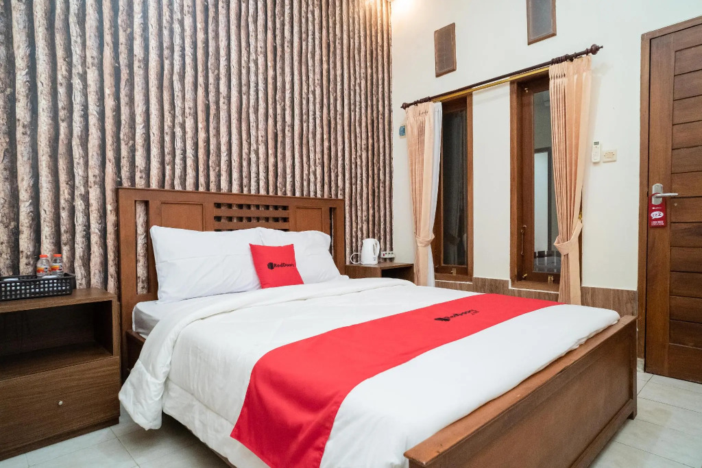 RedDoorz Near Transmart Lombok Mataram