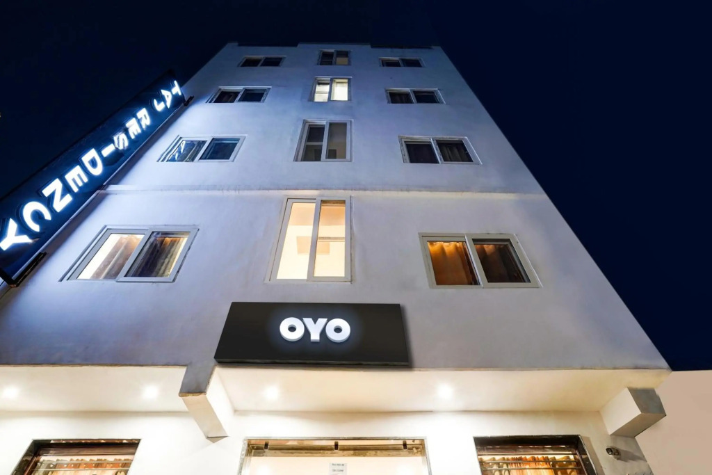 Collection O Residency Near Dwarka Sector 21 Metro Station