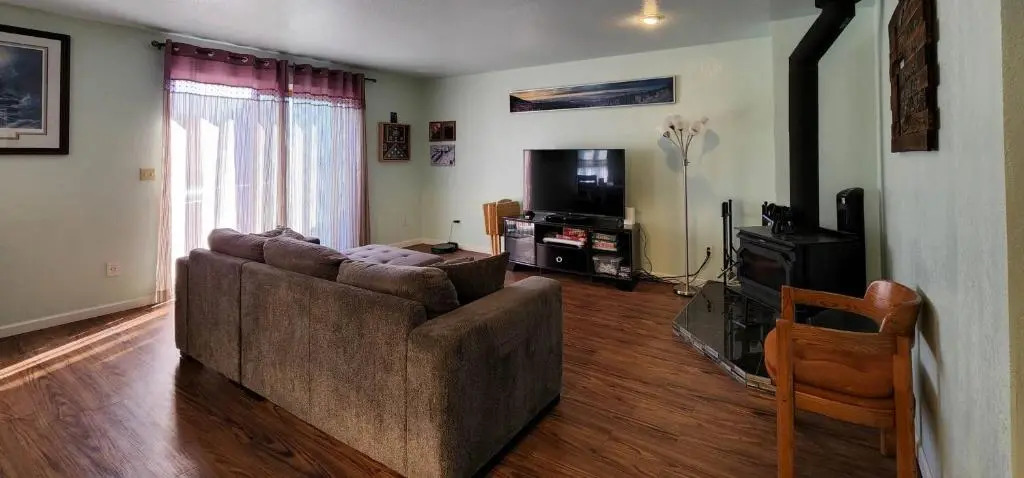 Trinity Escapes - Two Bedroom two bathroom full Apartment near airport