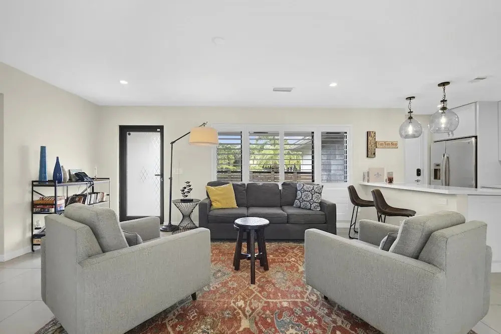 Relax in Luxury - 3 Bed 2 Bath Oasis With Pool