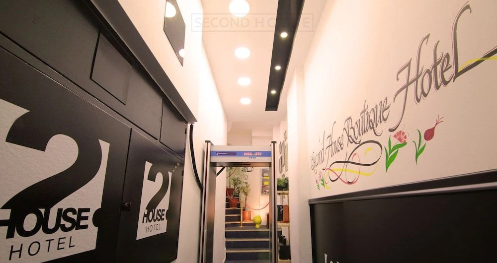 Second House Hotel