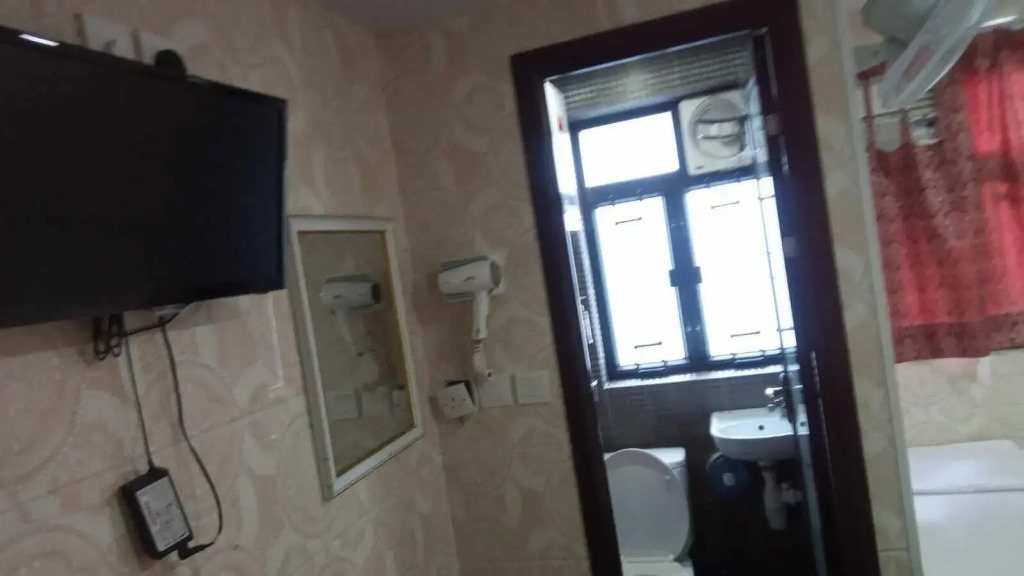 New London Hostel
