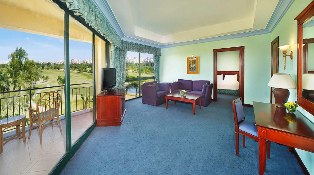 Курортный отель Hilton Pyramids Golf