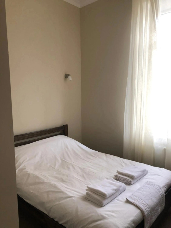 Lystopad Apartments
