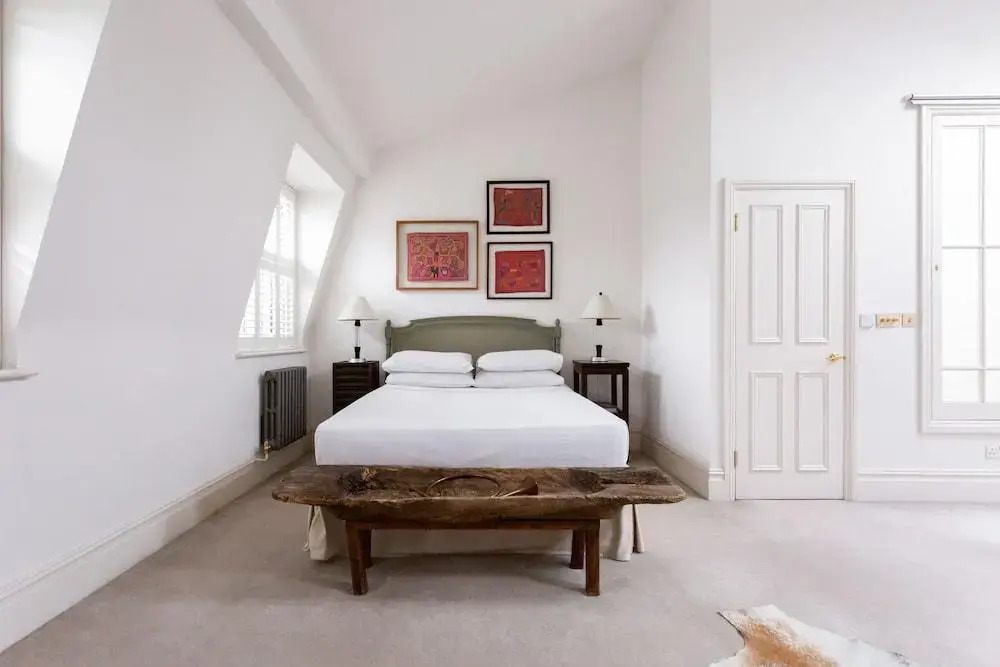 Warwick Gardens II by Onefinestay
