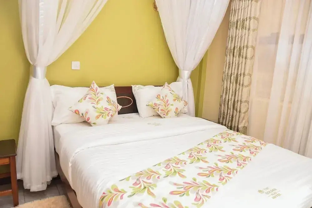 Golden Palace Hotel