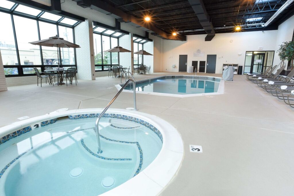 Drury Inn & Suites Joplin