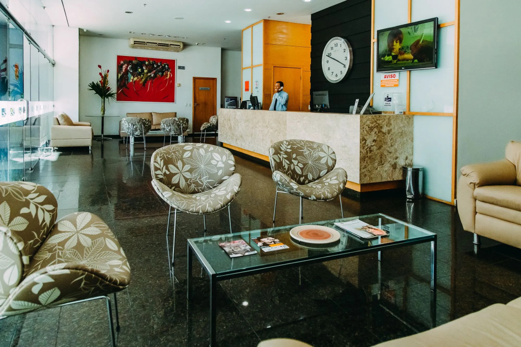 Arrey Executive Hotel