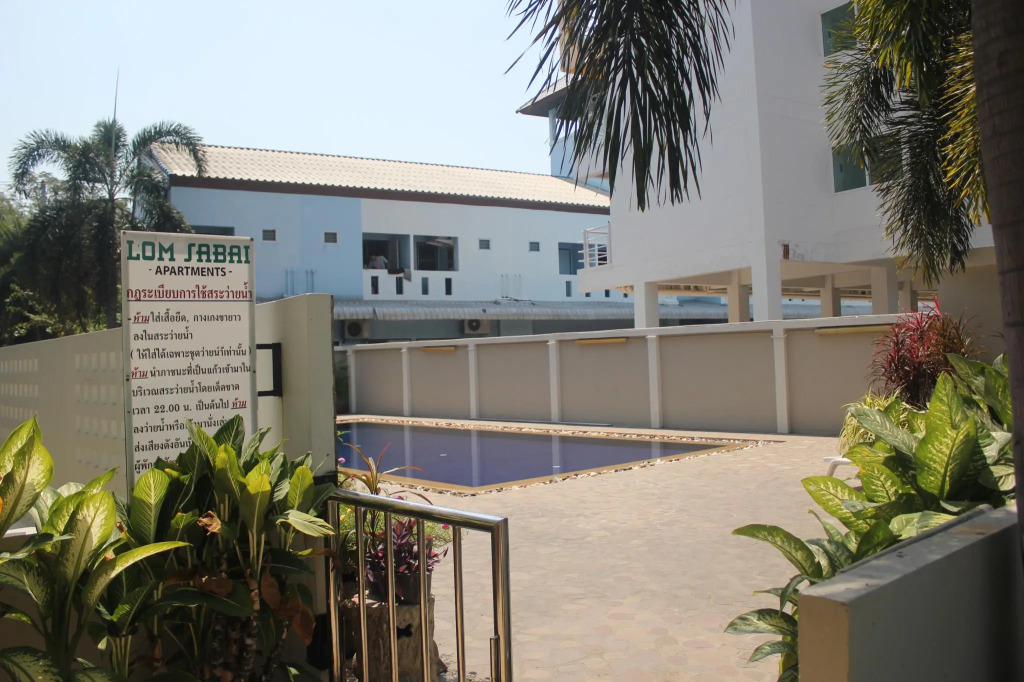 Lomsabai Apartments