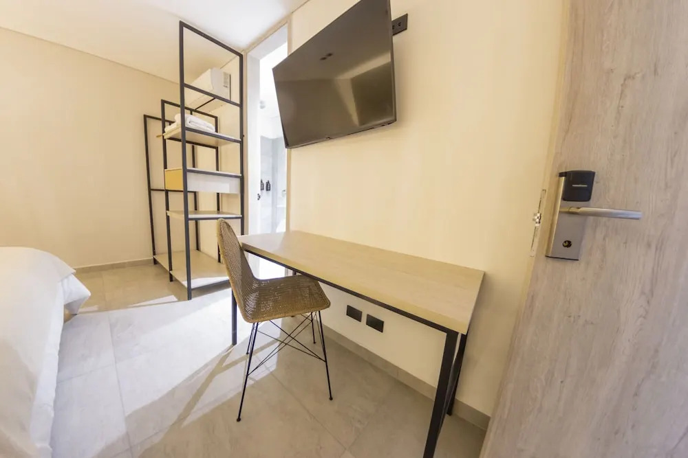 Sonata 44 Hotel Laureles