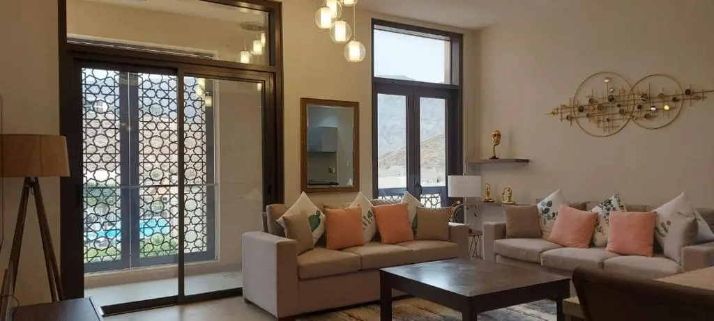 ONE Elegant Apartment in Muscat Bay 02