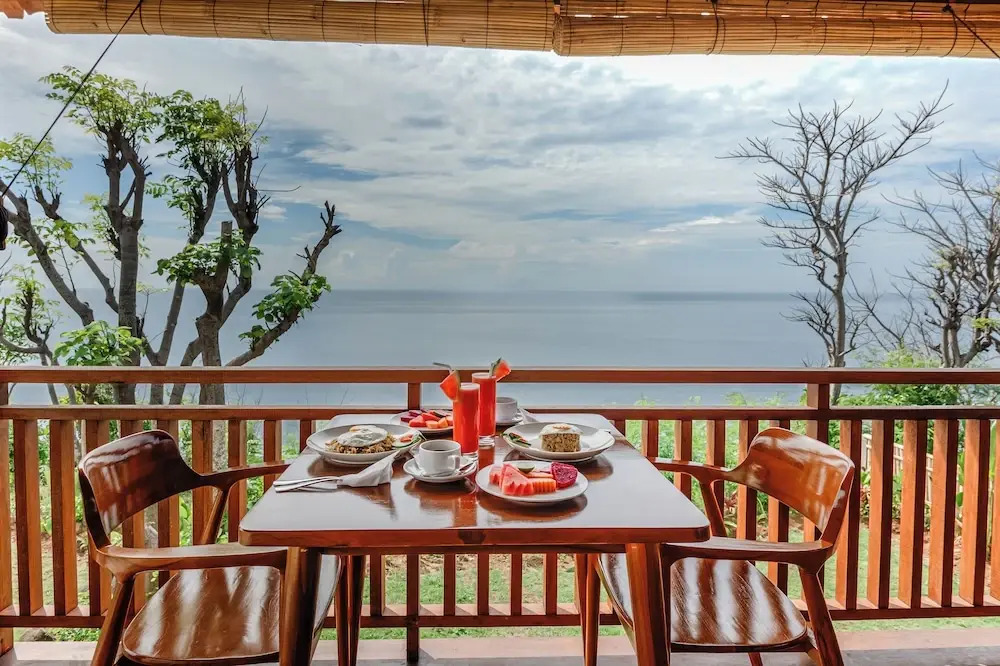 Seraya Cove Estate by Manara