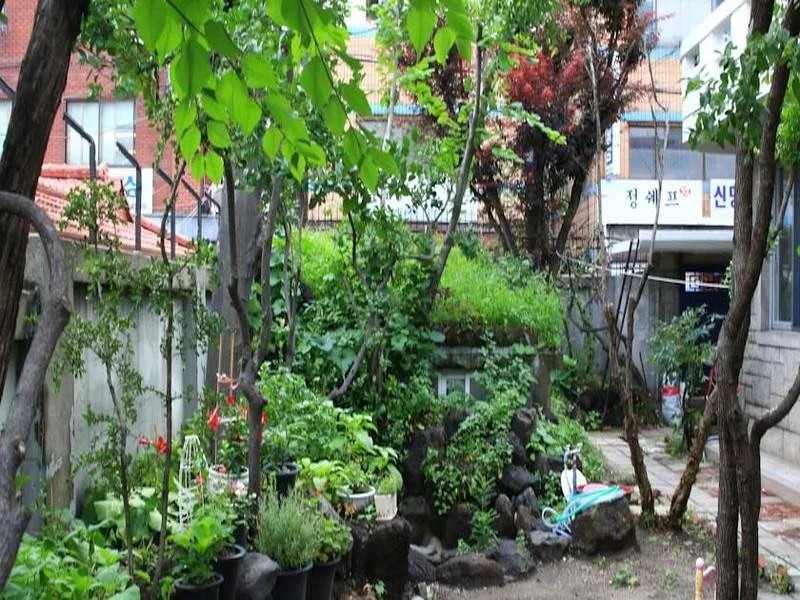 Poet Guesthouse
