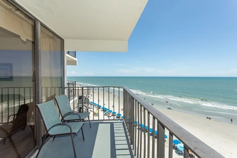 Royal Garden Resort603. 1 Bedroom Condo by RedAwning