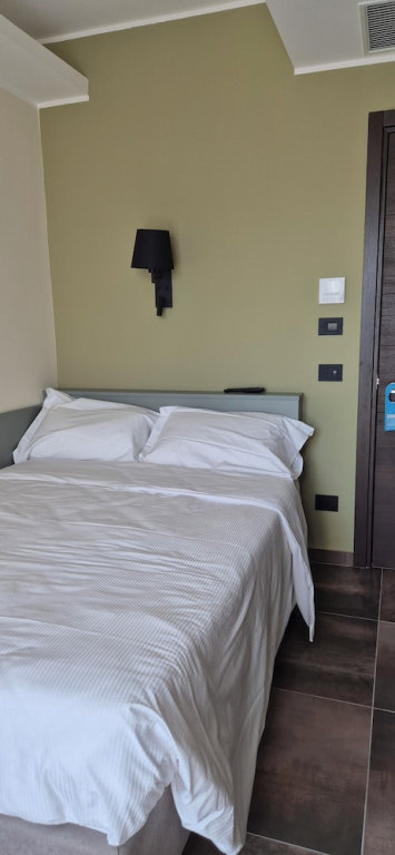 Hotel V7