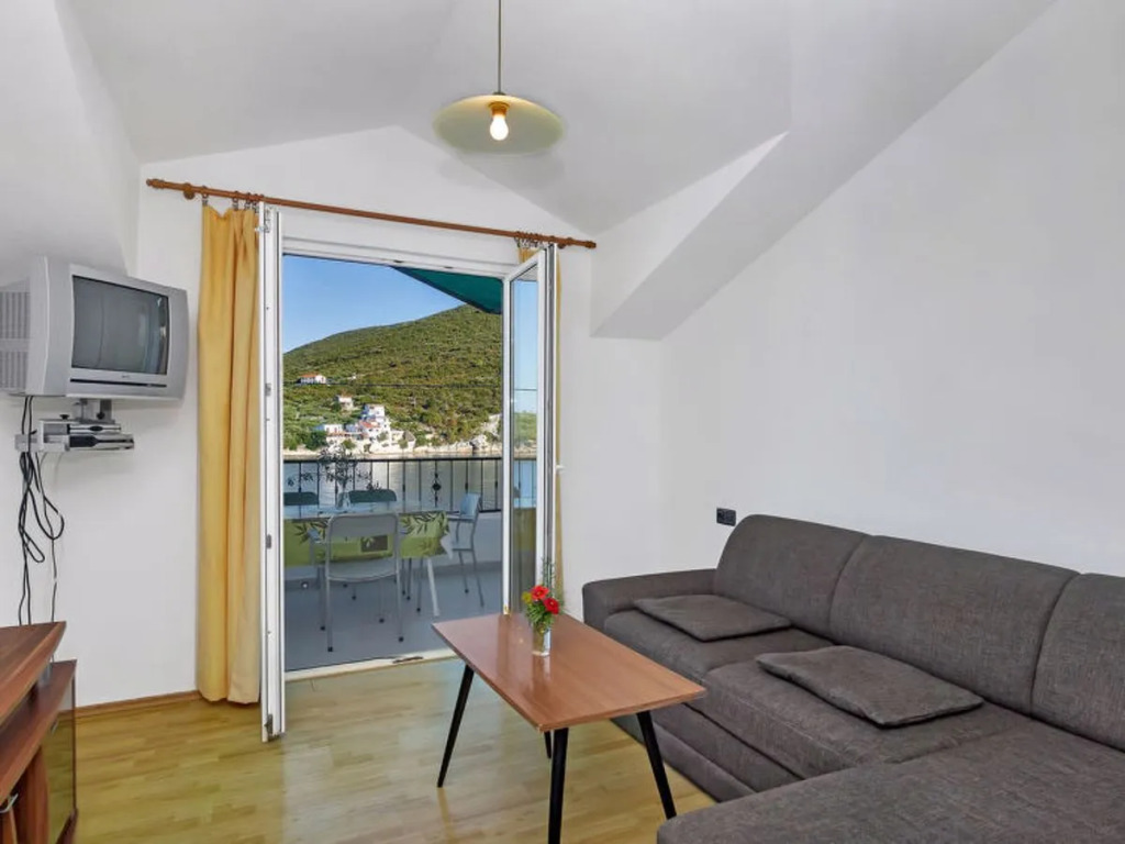 Apartment Rubin Hvar/Pokrivenik 30672