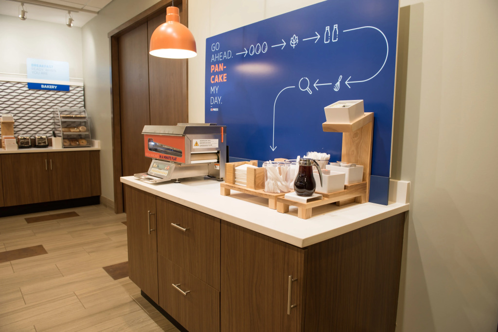 Holiday Inn Express & Suites - Orland Park Mokena by IHG