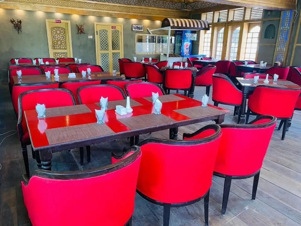 Mondoq Fort Hotel Skardu