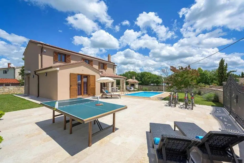 Villa Neo