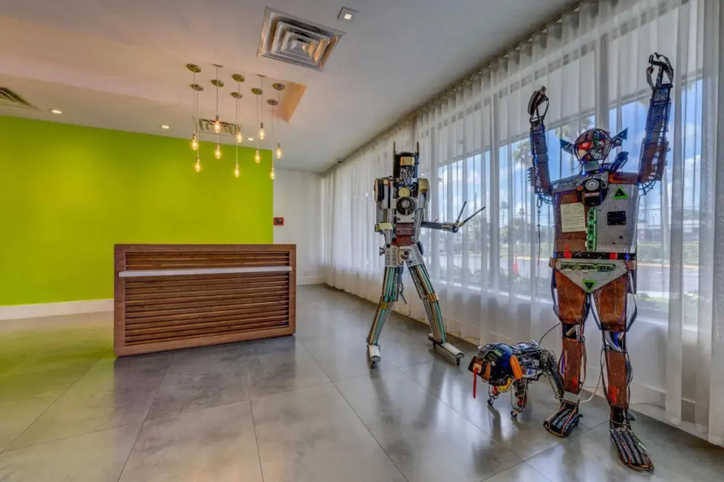 Legacy Grand Suites