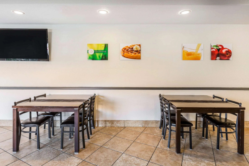 Quality Inn Fallbrook I-15