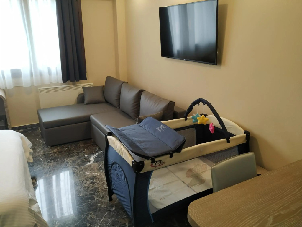 Agias Sofias Street Luxurious Studio