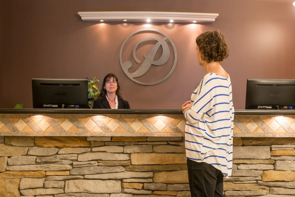 Hilltop Inn - Salmon Arm