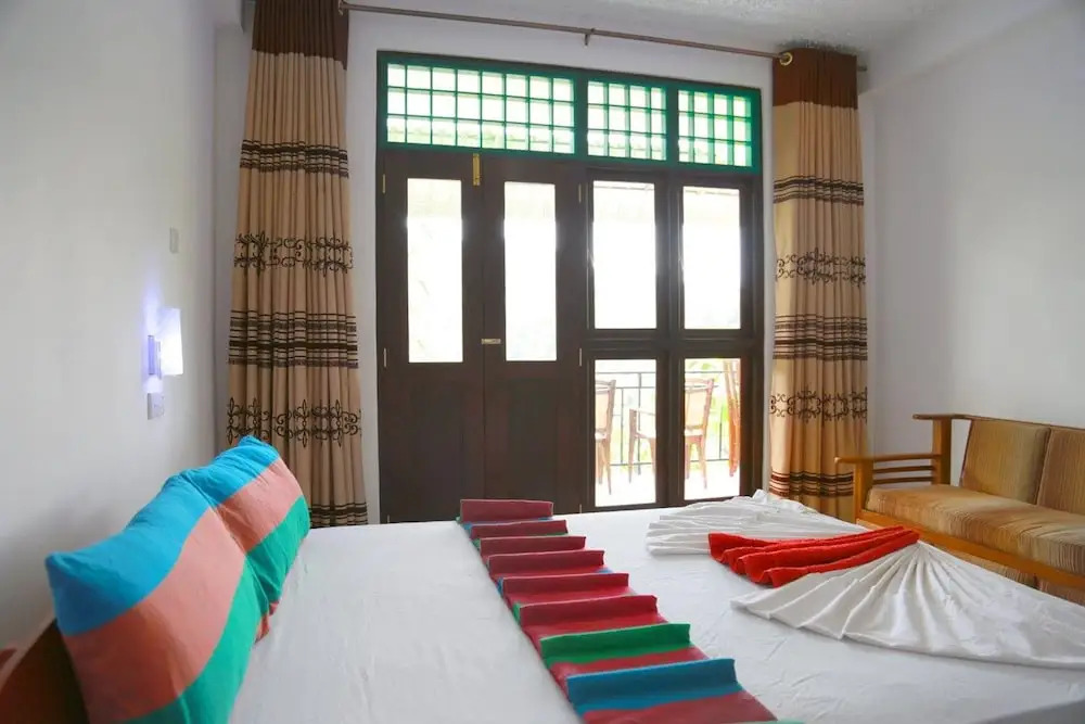 Dimuthu Home Stay