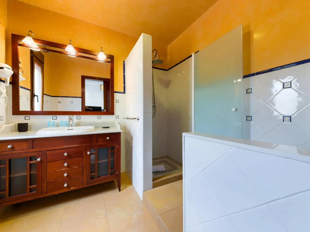 Candado 4 Bed House