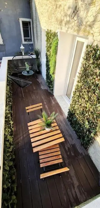 #New#Terrasse Sud Ouest#Pied De La Cité #1
