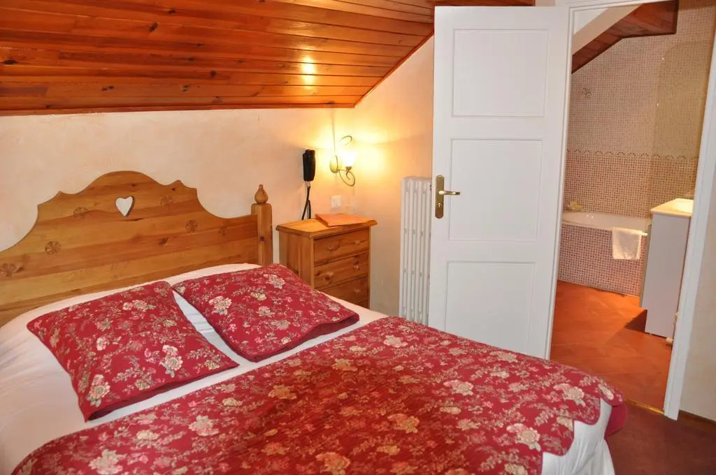 Le Chalet Suisse