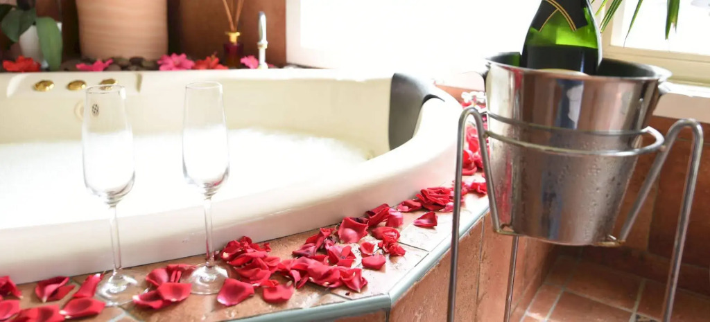 Lakeside Cottage Luxury B&B
