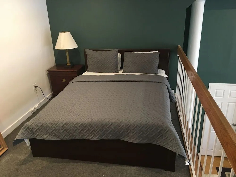 Society Hill Hotel