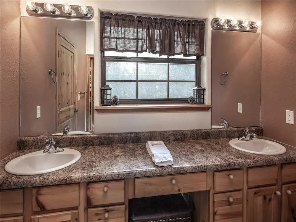Gareys Deer Haven - Three Bedroom Cabin