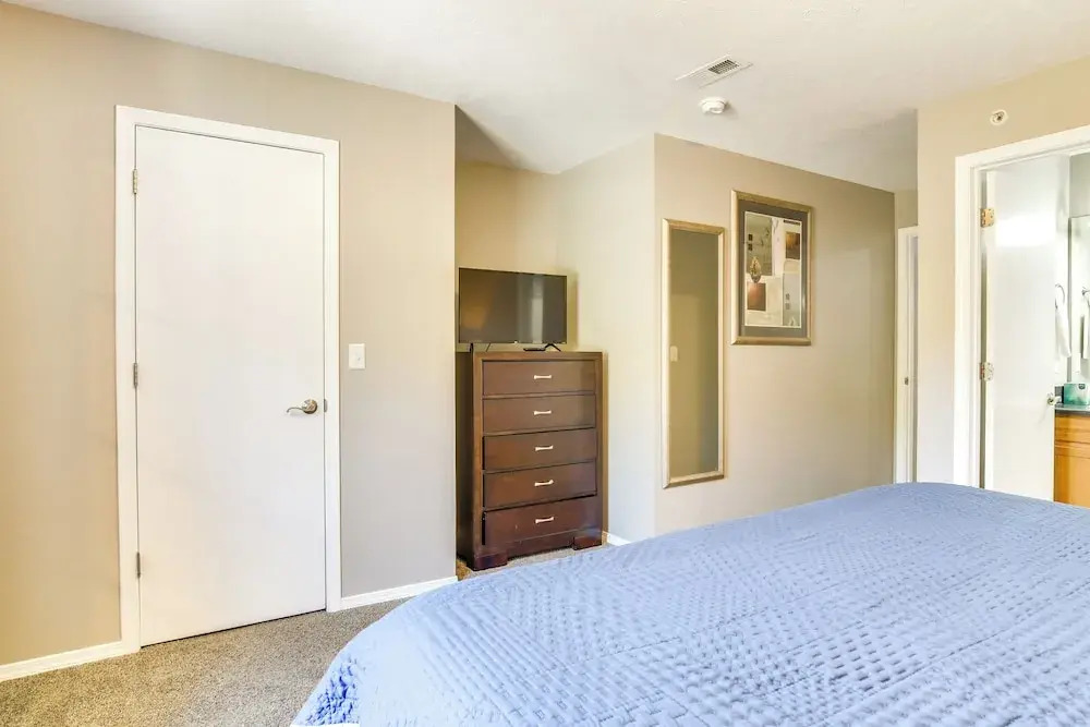 2 Mi to Branson Strip: Family Condo w/ Balcony!
