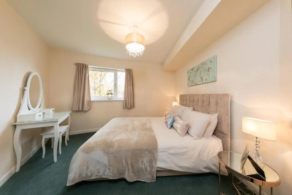 The Broch, 1st Floor, Luxurious City Centre Apartment