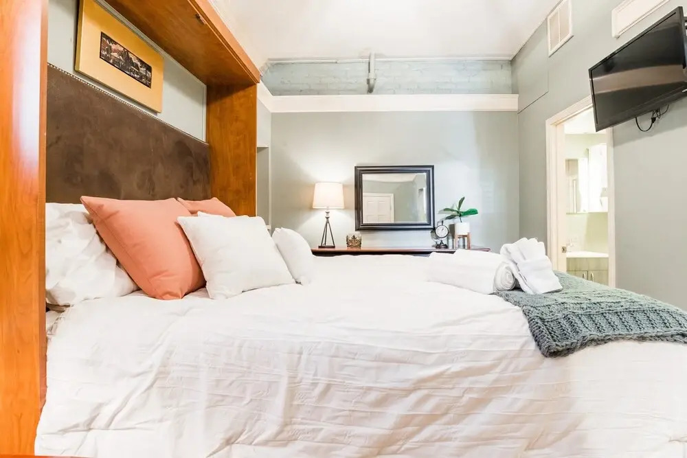 Trio Loft Of D-town G-ville True-gem Luxury